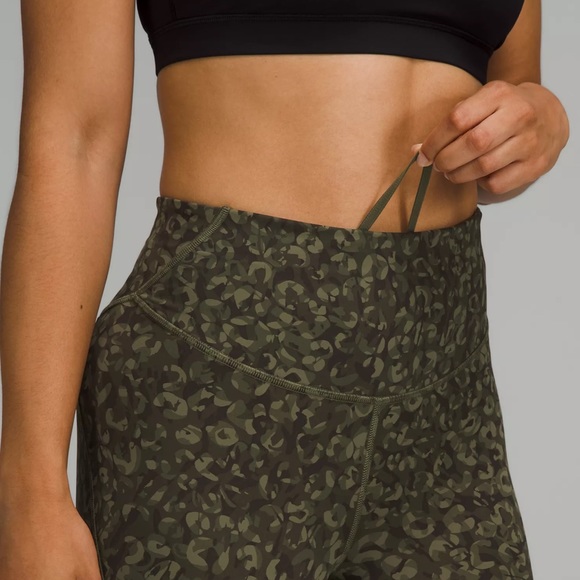 NWT Lululemon Base Pace HR Crop 23” - Picture 6 of 13